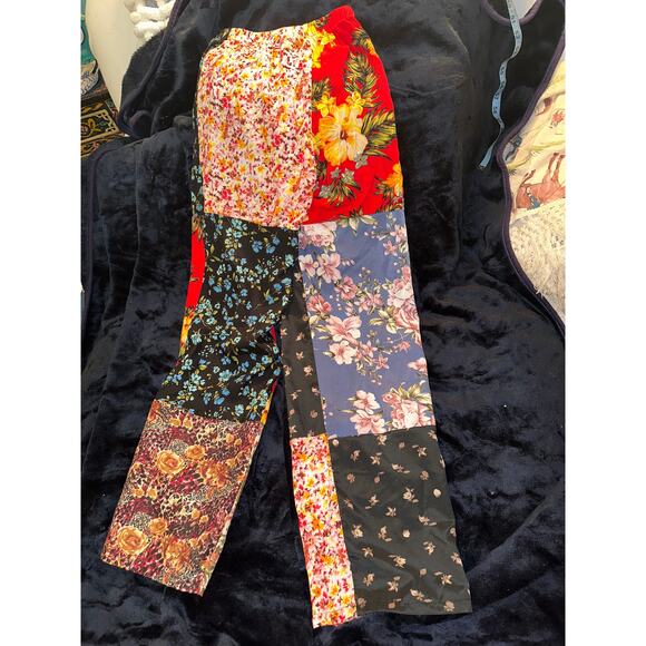 URBAN OUTFITTERS RENEWAL BOHO FLORAL PATCHWORK PANTS 100% COTTON S - Picture 1 of 10